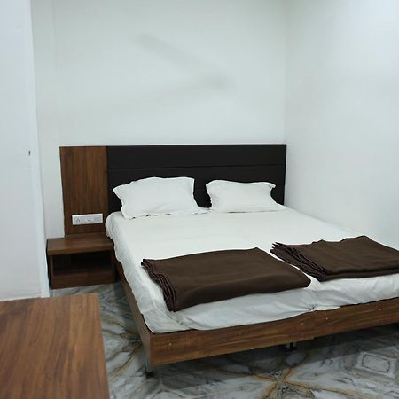 Hotel Aaram Kalupur Ahmedabad Ngoại thất bức ảnh