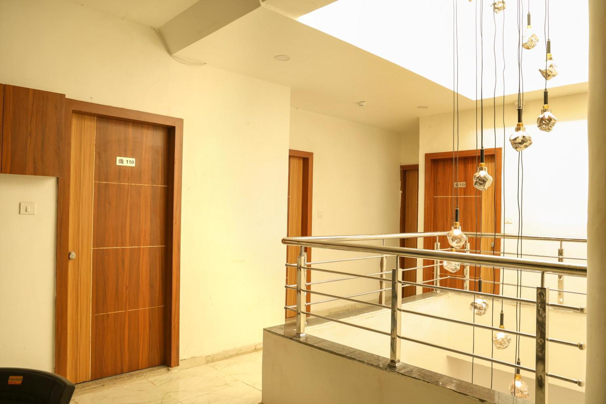 Hotel Aaram Kalupur Ahmedabad Ngoại thất bức ảnh
