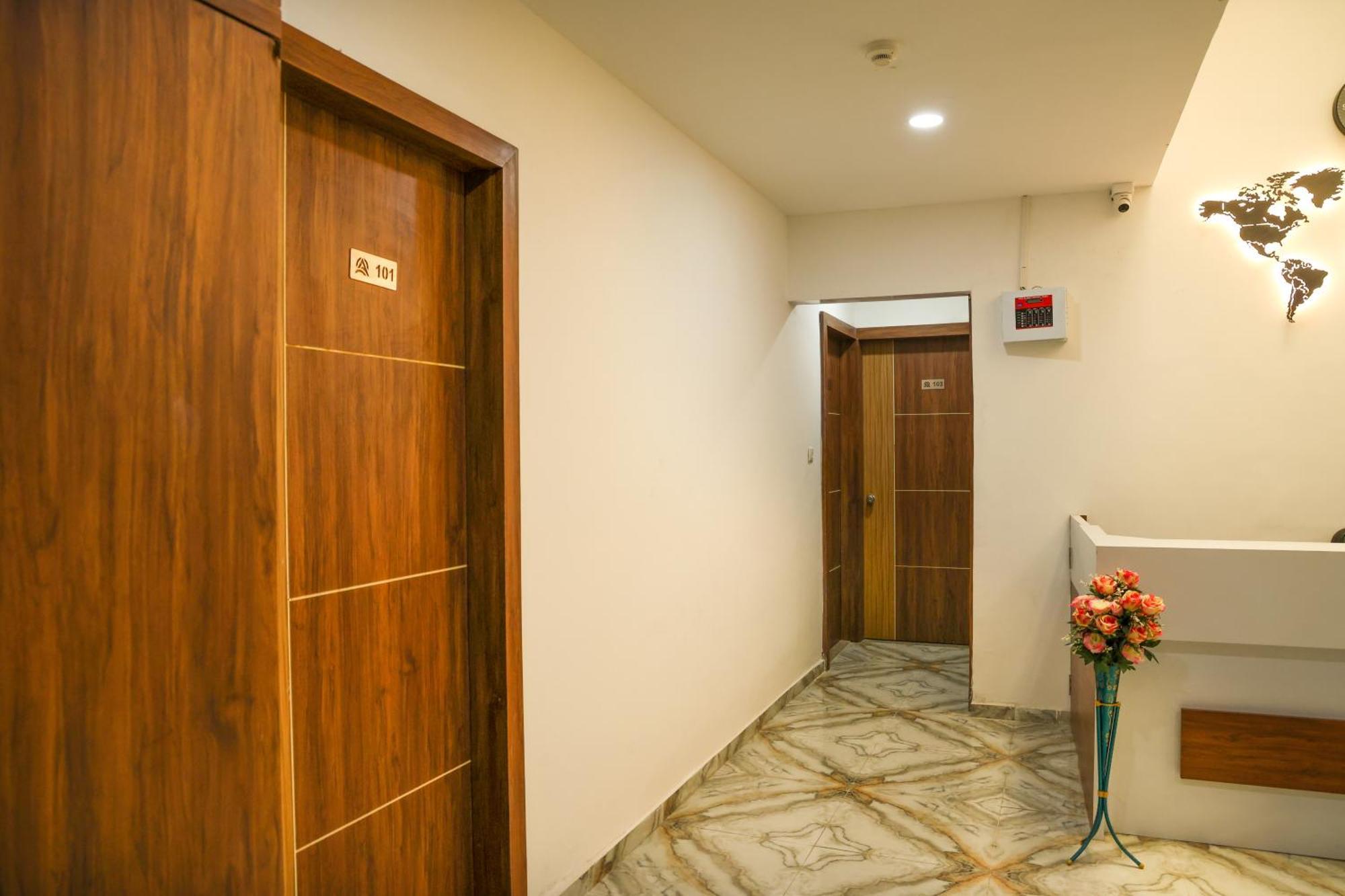 Hotel Aaram Kalupur Ahmedabad Ngoại thất bức ảnh